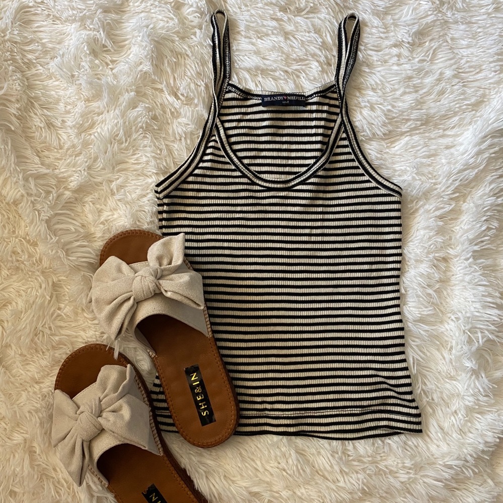 Brandy Melville crop top